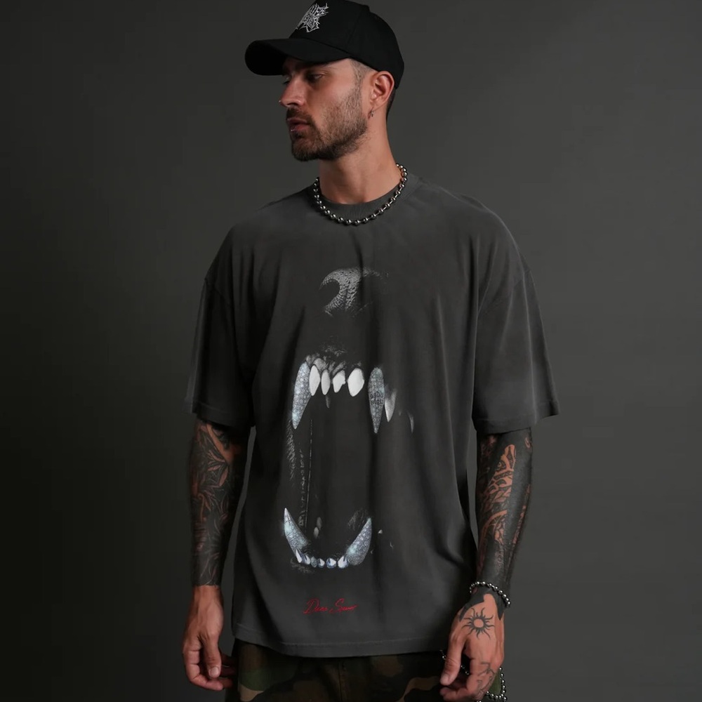 BLOOD THIRSTY FUTURE "PREMIUM" OVERSIZED TEE IN WOLF GRAY DRIFT WASH - Picture 4 of 7